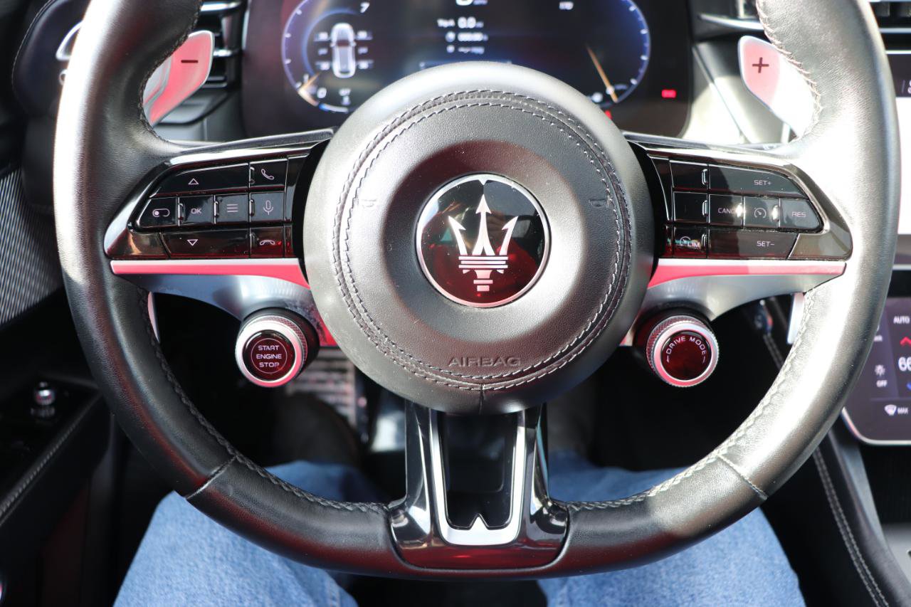 Used 2023 Maserati Grecale GT image 30