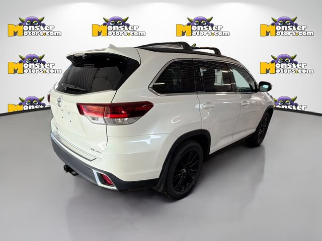 Used 2019 Toyota Highlander XLE AWD/4WD image 4