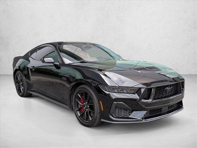 Used 2025 Ford Mustang GT Premium image 3