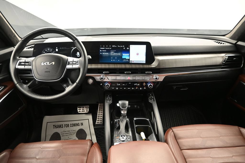 Certified 2025 Kia Telluride SX Prestige AWD/4WD image 34