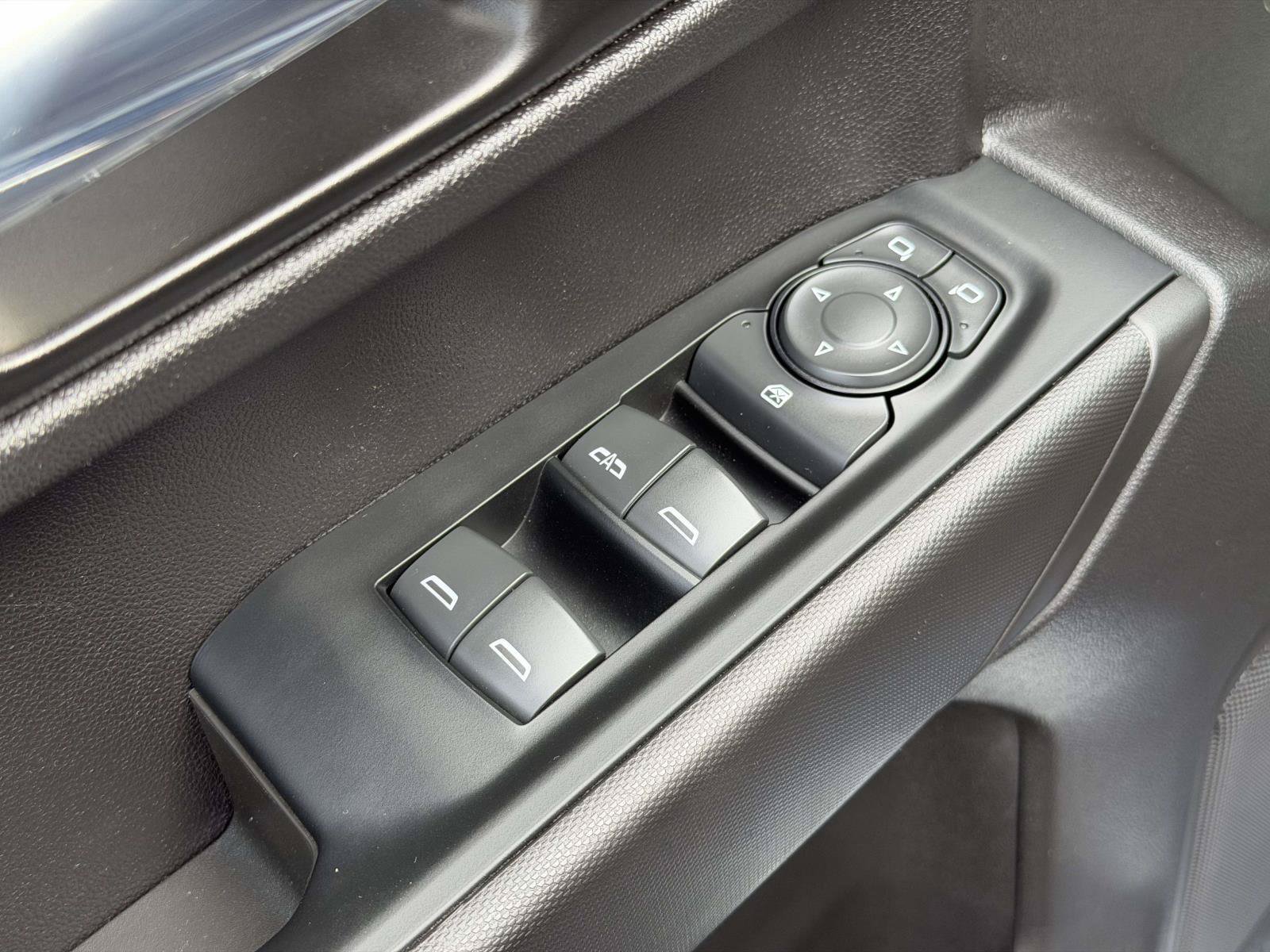 Used 2022 Chevrolet Silverado 1500 Custom Trail Boss w/ Safety Confidence Package AWD/4WD image 7