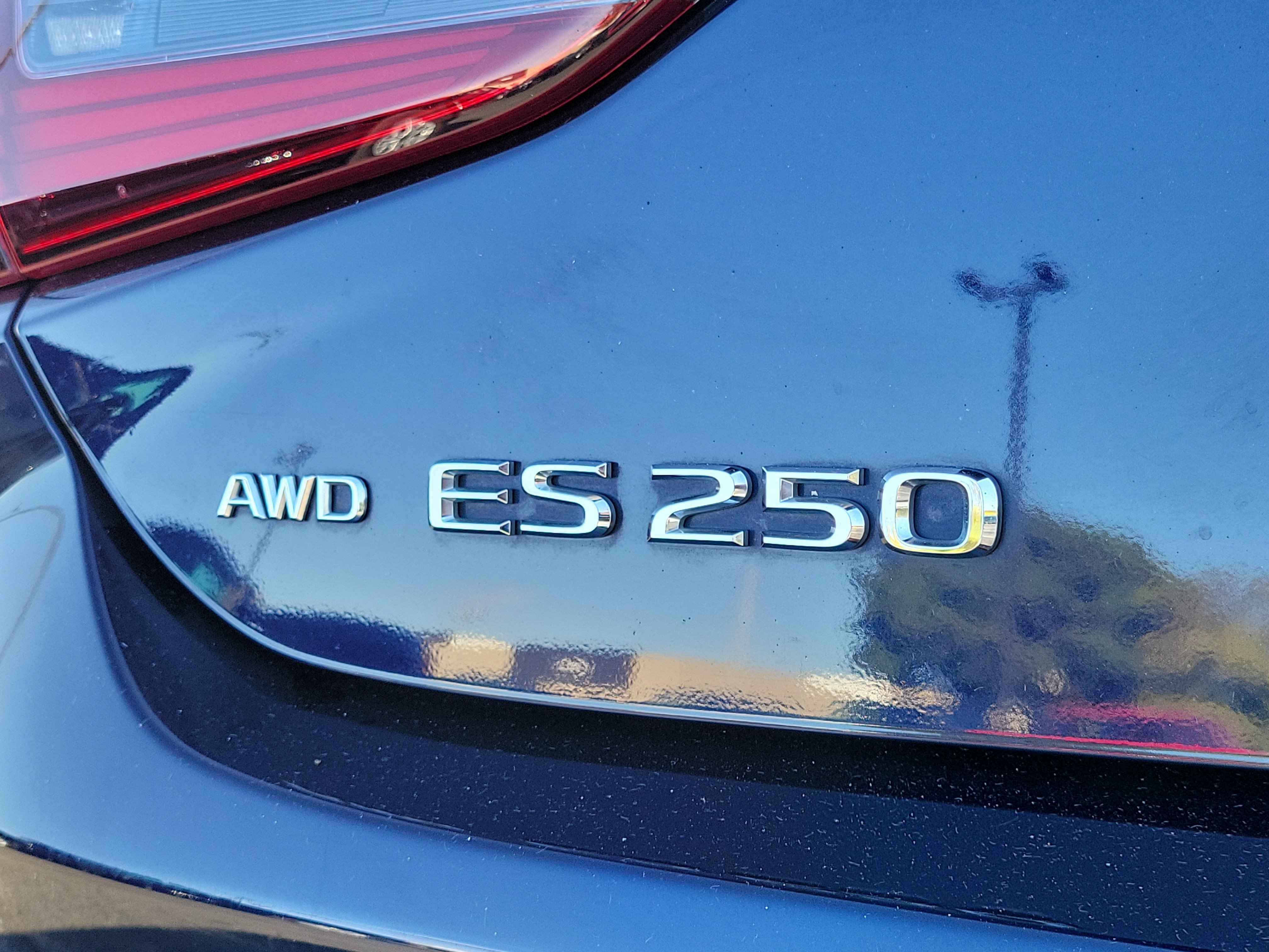 Used 2021 Lexus ES 250 w/ Premium Package AWD/4WD image 6