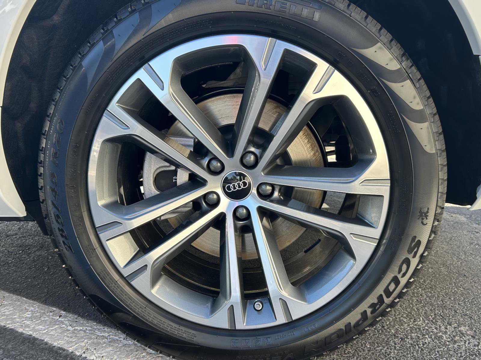 New 2026 Audi Q7 2.0T Premium image 12