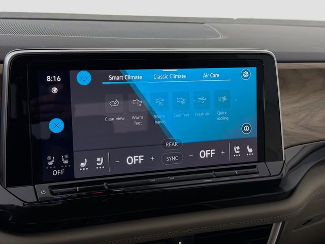 Used 2025 Volkswagen Atlas SE image 16