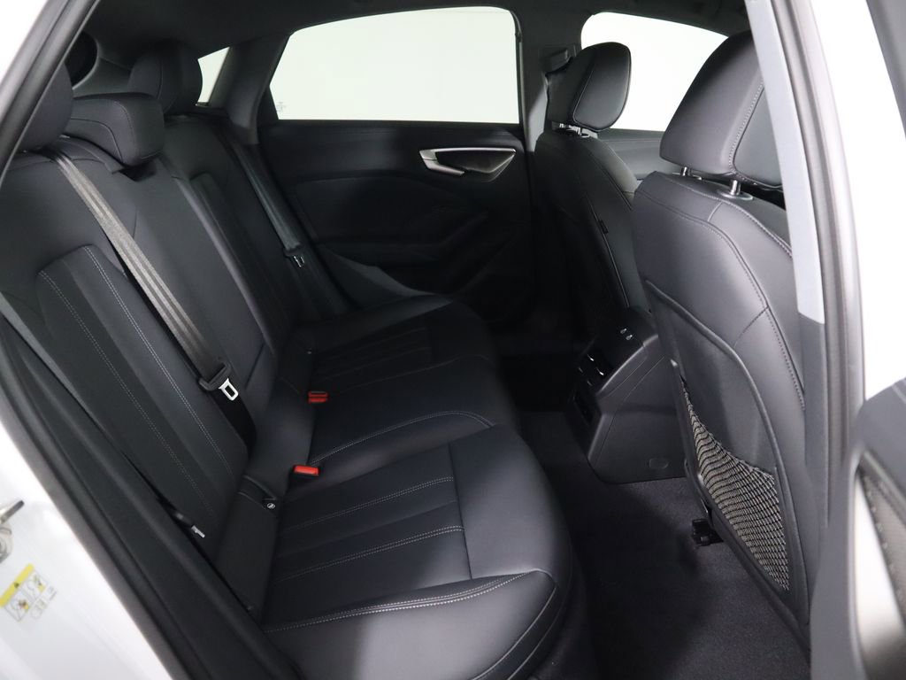 Used 2025 Audi A5 2.0T Premium Plus w/ Premium Plus AWD/4WD image 25