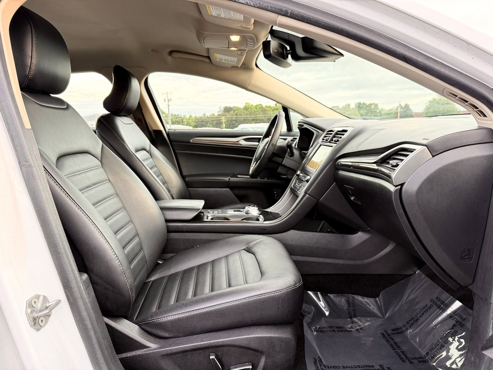 Used 2018 Ford Fusion SE w/ Equipment Group 602A FWD image 20