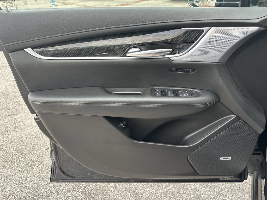 Certified 2023 Cadillac XT6 Premium Luxury w/ Technology Package FWD image 23