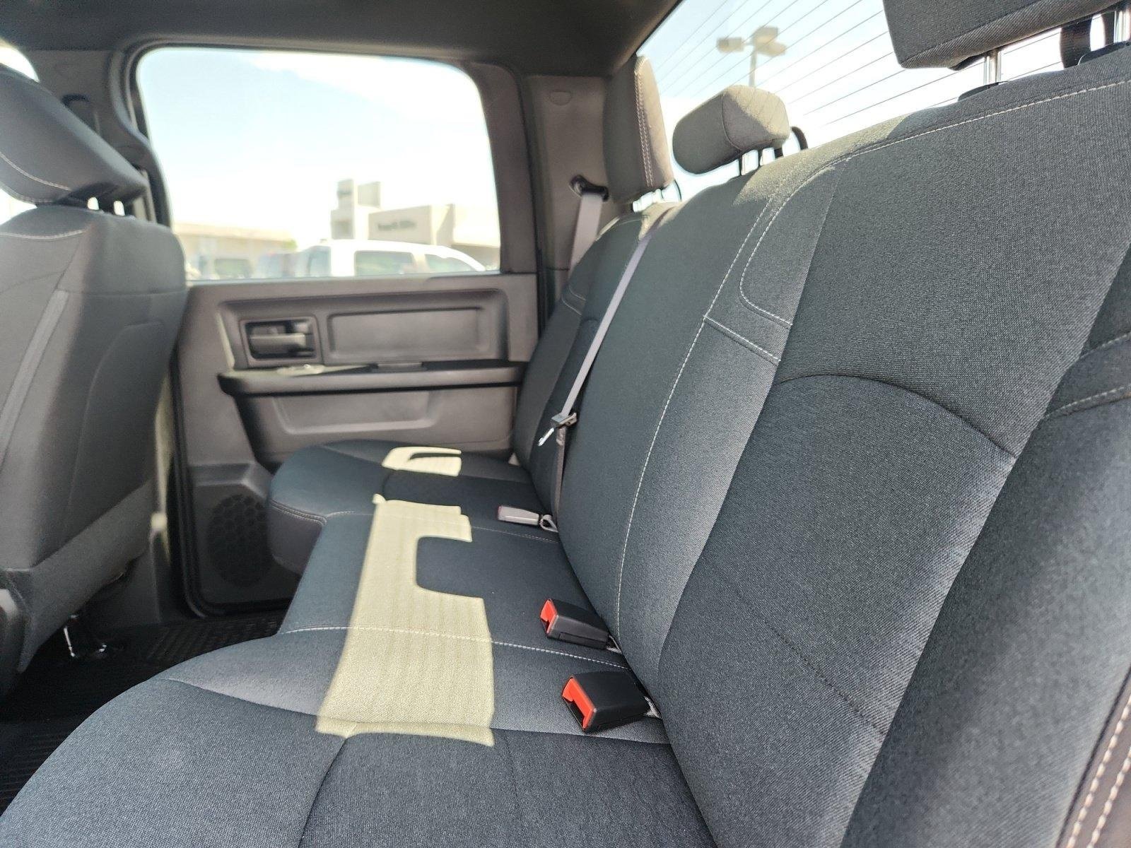 New 2025 RAM 3500 Tradesman w/ Chrome Appearance Group AWD/4WD image 18