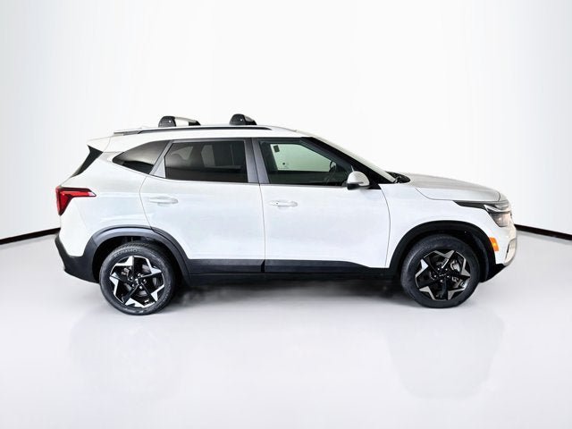 Certified 2024 Kia Seltos EX AWD/4WD image 4
