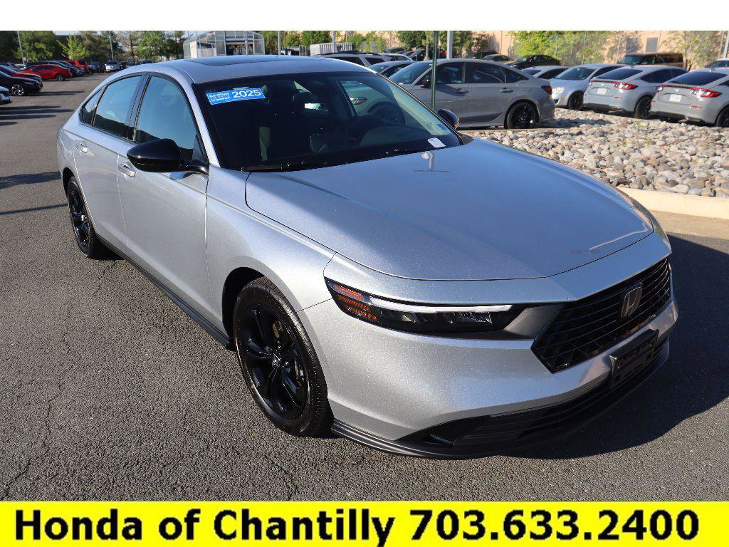 Used 2025 Honda Accord SE image 1