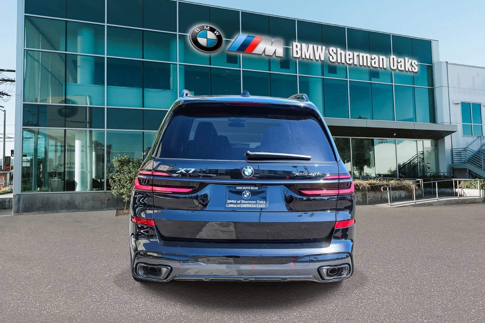 New 2026 BMW X7 xDrive40i w/ Executive Package AWD/4WD image 5