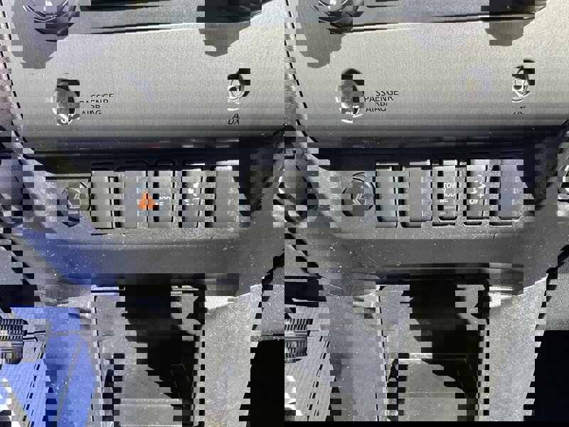 Used 2012 Nissan Titan SV image 10