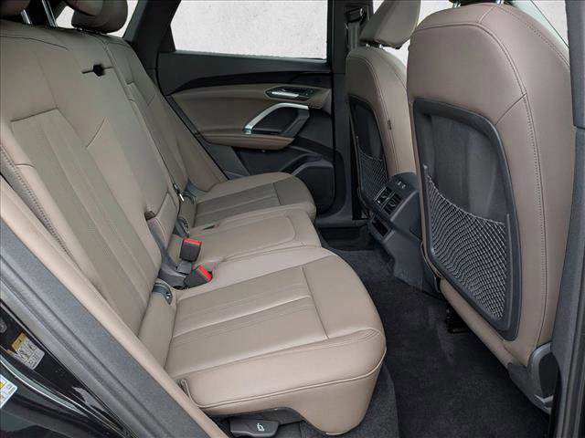 Certified 2025 Audi Q5 Premium w/ Convenience Package AWD/4WD image 23