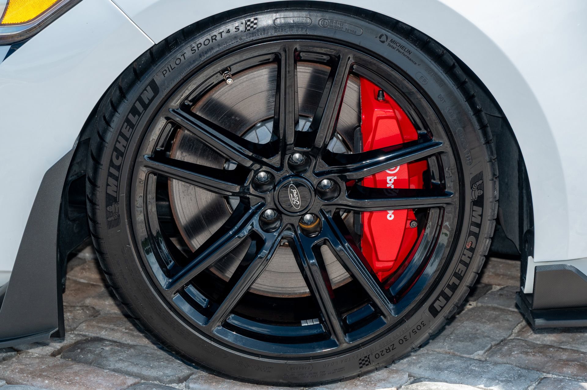 Used 2022 Ford Mustang Shelby GT500 w/ Technology Package image 35