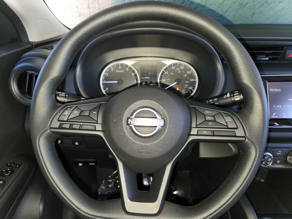 Used 2025 Nissan Kicks Play S FWD image 23