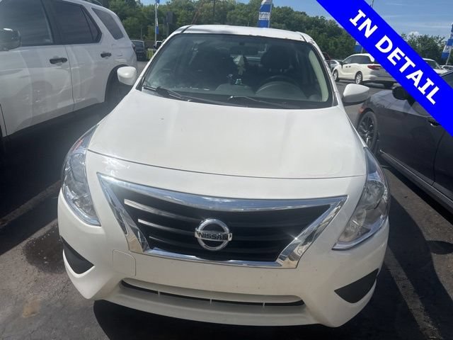 Used 2017 Nissan Versa SV FWD image 2