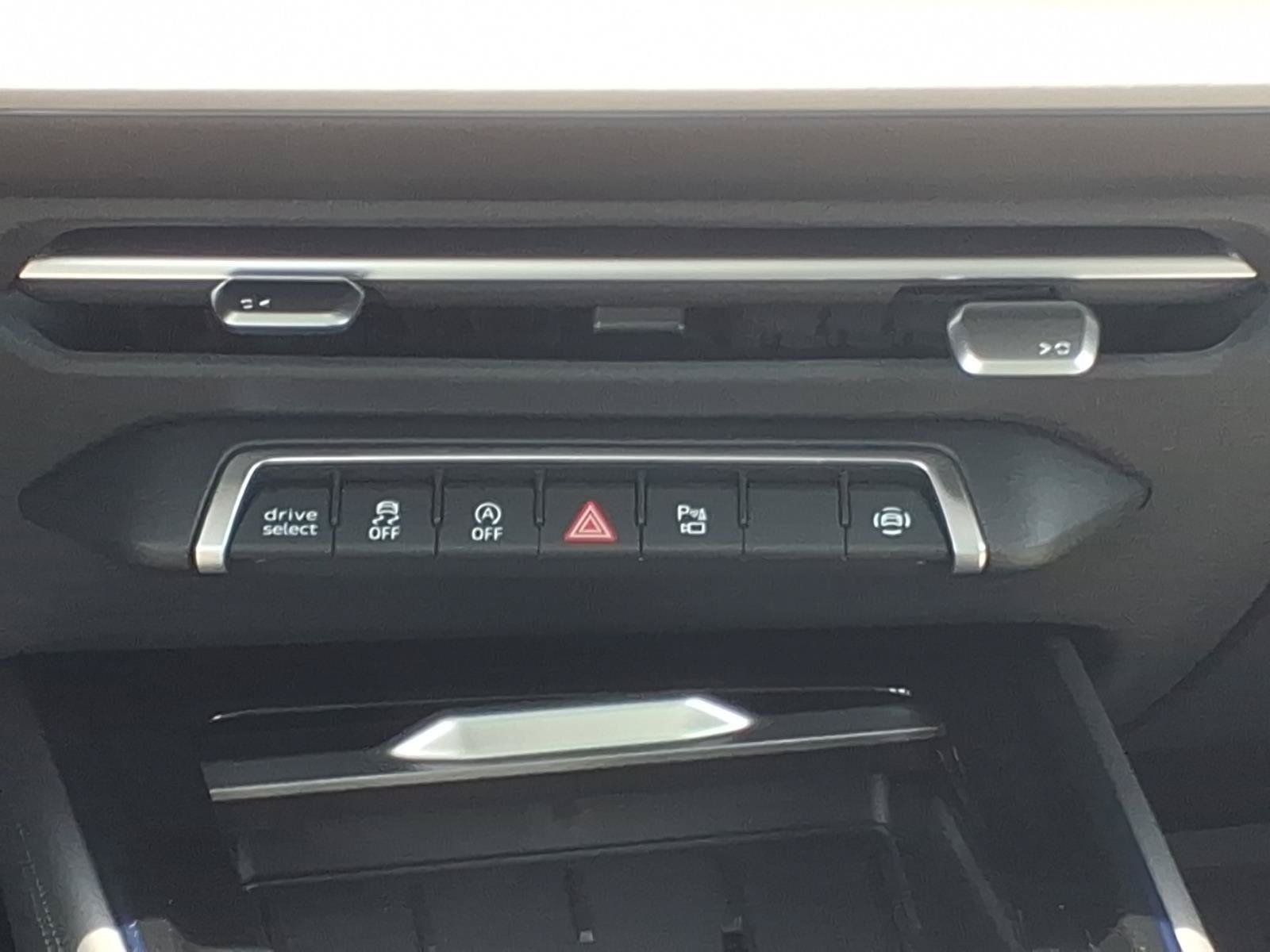 New 2026 Audi Q3 quattro 2.0T AWD/4WD image 17