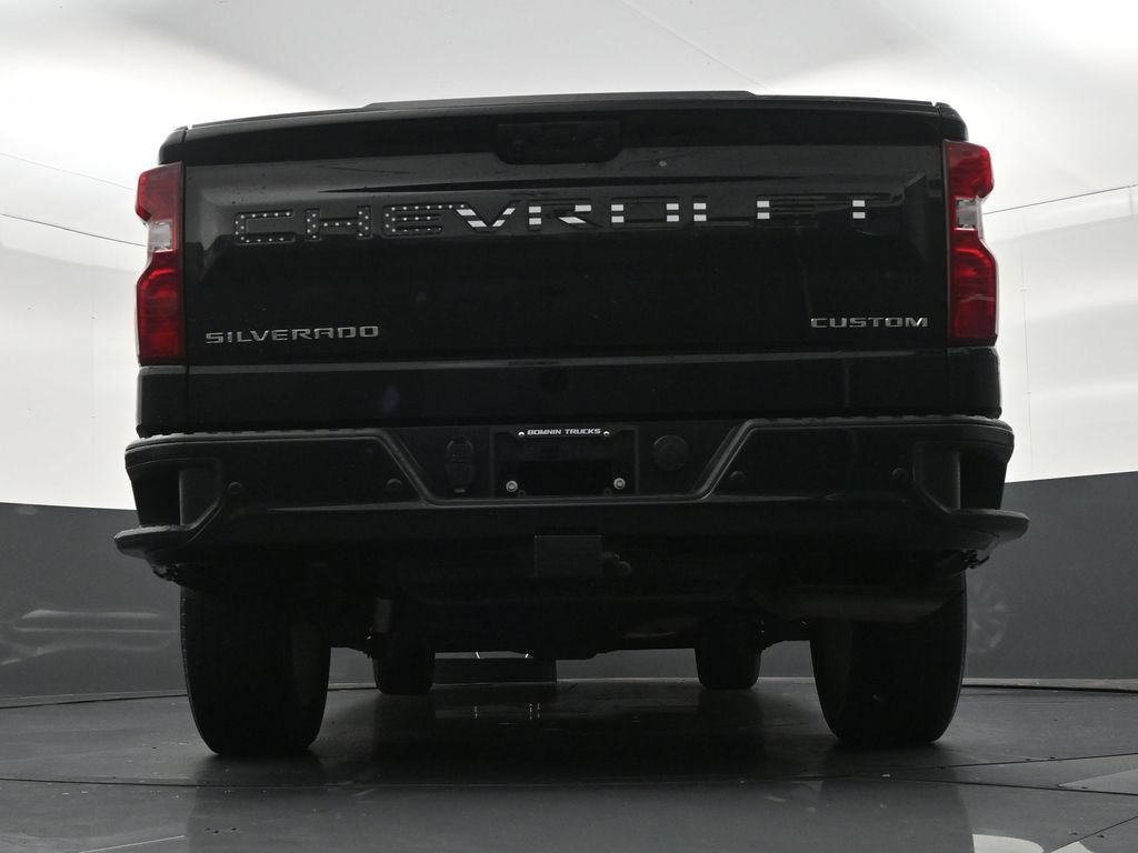 Used 2023 Chevrolet Silverado 1500 Custom RWD image 26