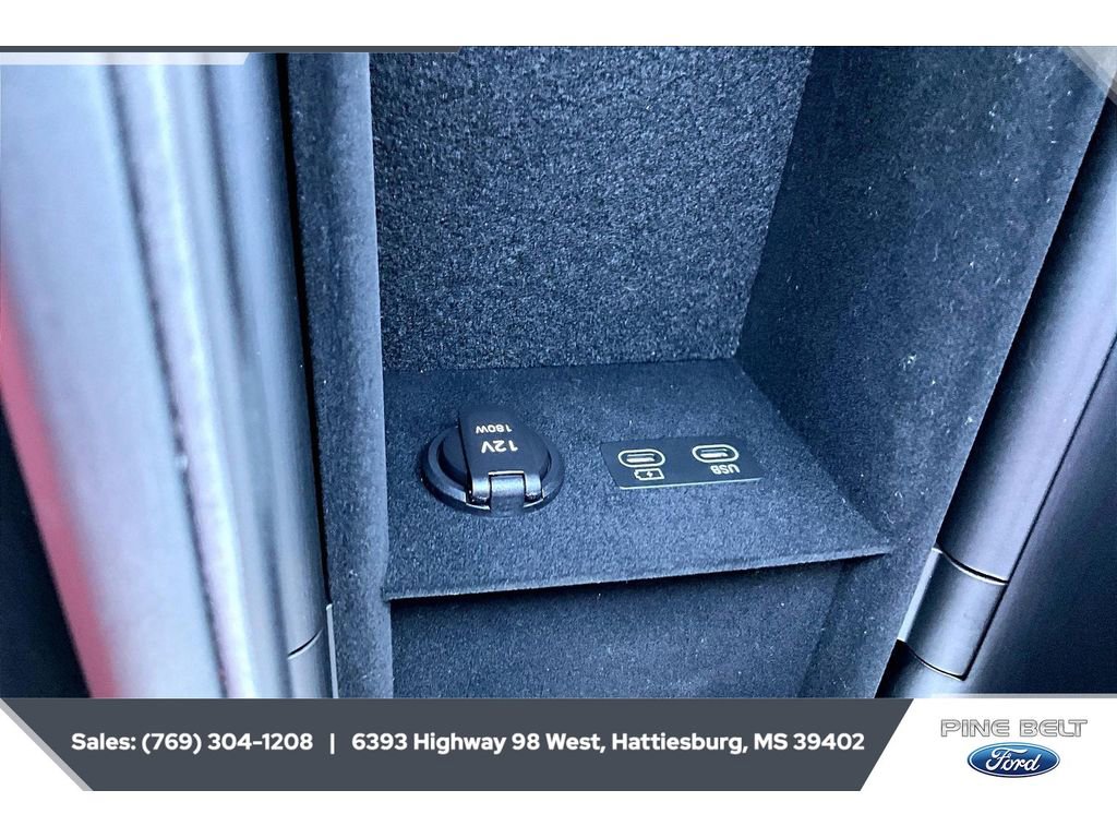 Used 2023 Genesis G90 3.5T AWD/4WD image 23