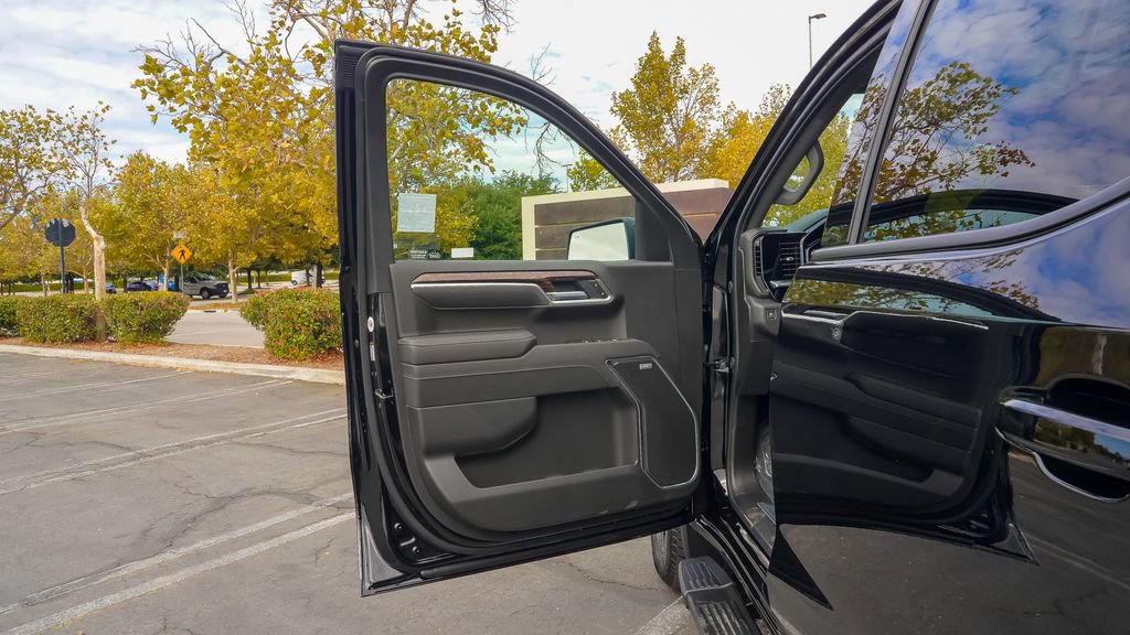 New 2026 GMC Sierra 1500 Elevation w/ Elevation Premium Package image 13