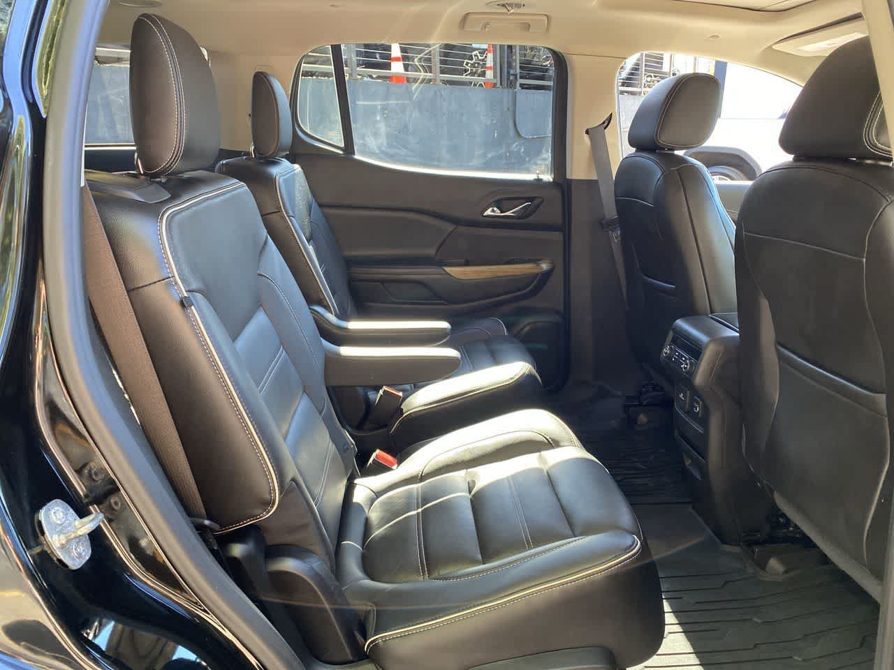 Used 2019 GMC Acadia Denali w/ Technology Package AWD/4WD image 18