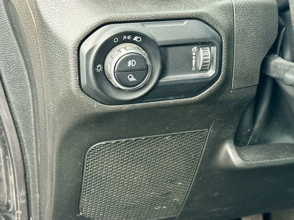 Used 2023 Jeep Gladiator Sport AWD/4WD image 11