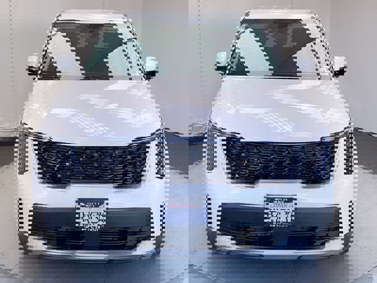 Certified 2025 Kia Sorento LX image 8