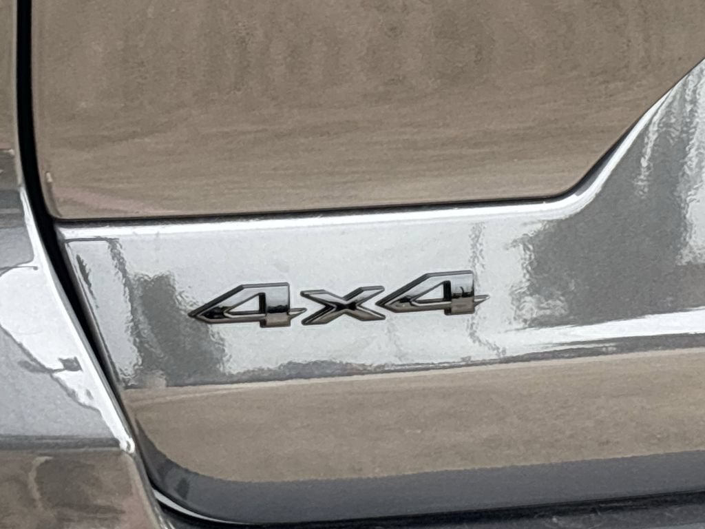 New 2026 Jeep Grand Cherokee Limited AWD/4WD image 8