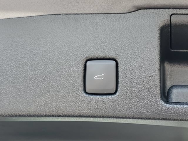 Certified 2023 Ford Escape Active AWD/4WD image 9