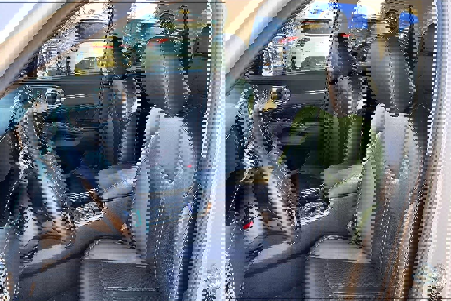 Used 2022 Kia Sorento SX image 11