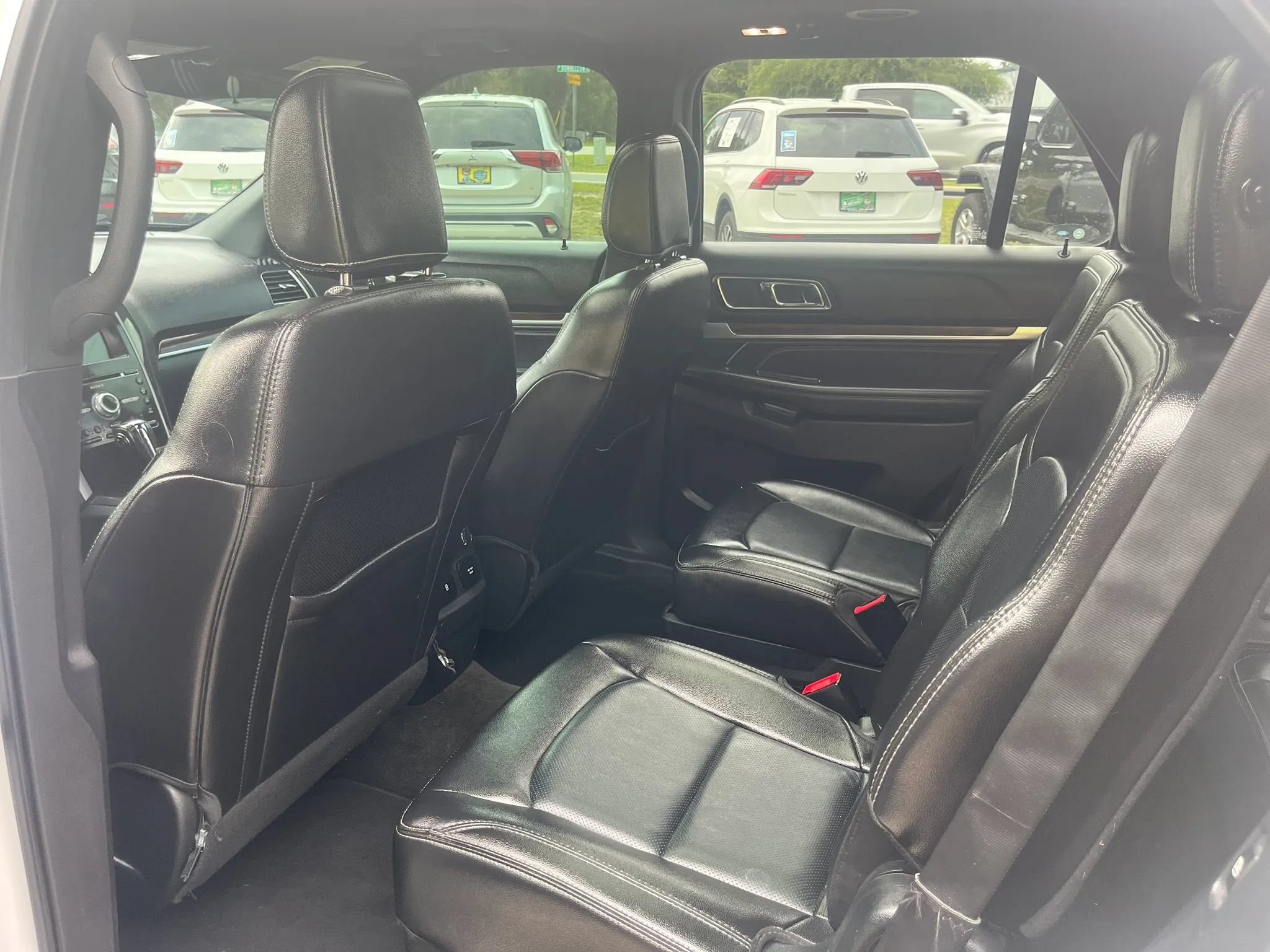 Used 2018 Ford Explorer Limited w/ Equipment Group 301A AWD/4WD image 30