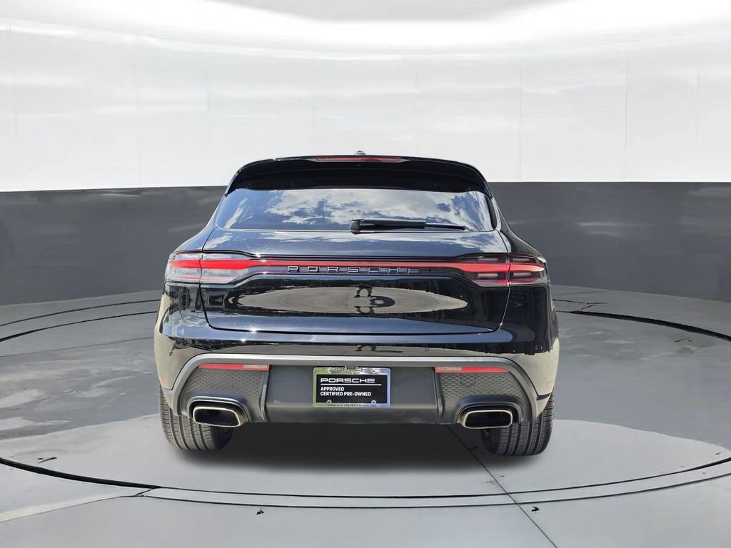 Certified 2023 Porsche Macan image 9