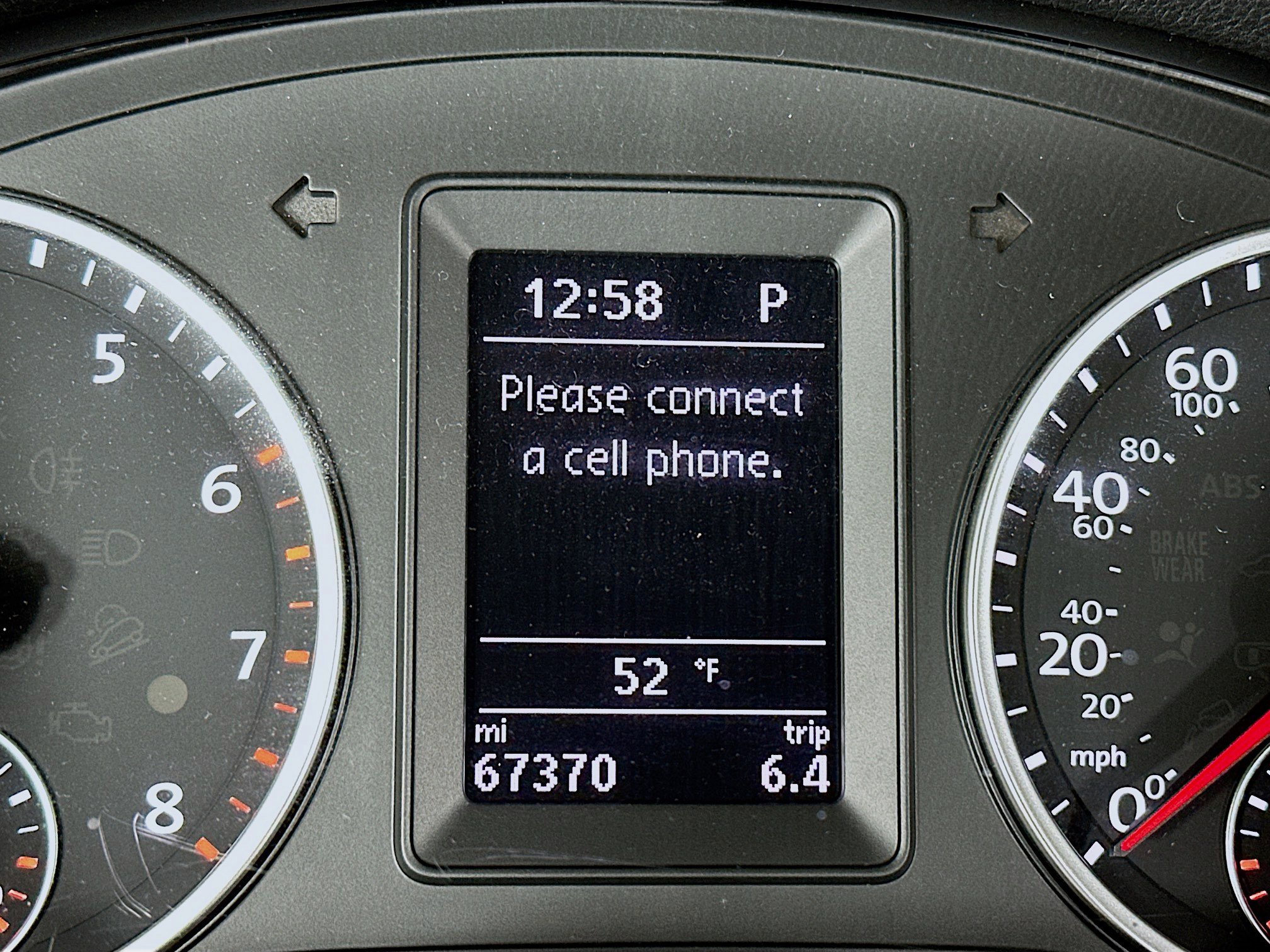 Used 2017 Volkswagen Tiguan S image 19