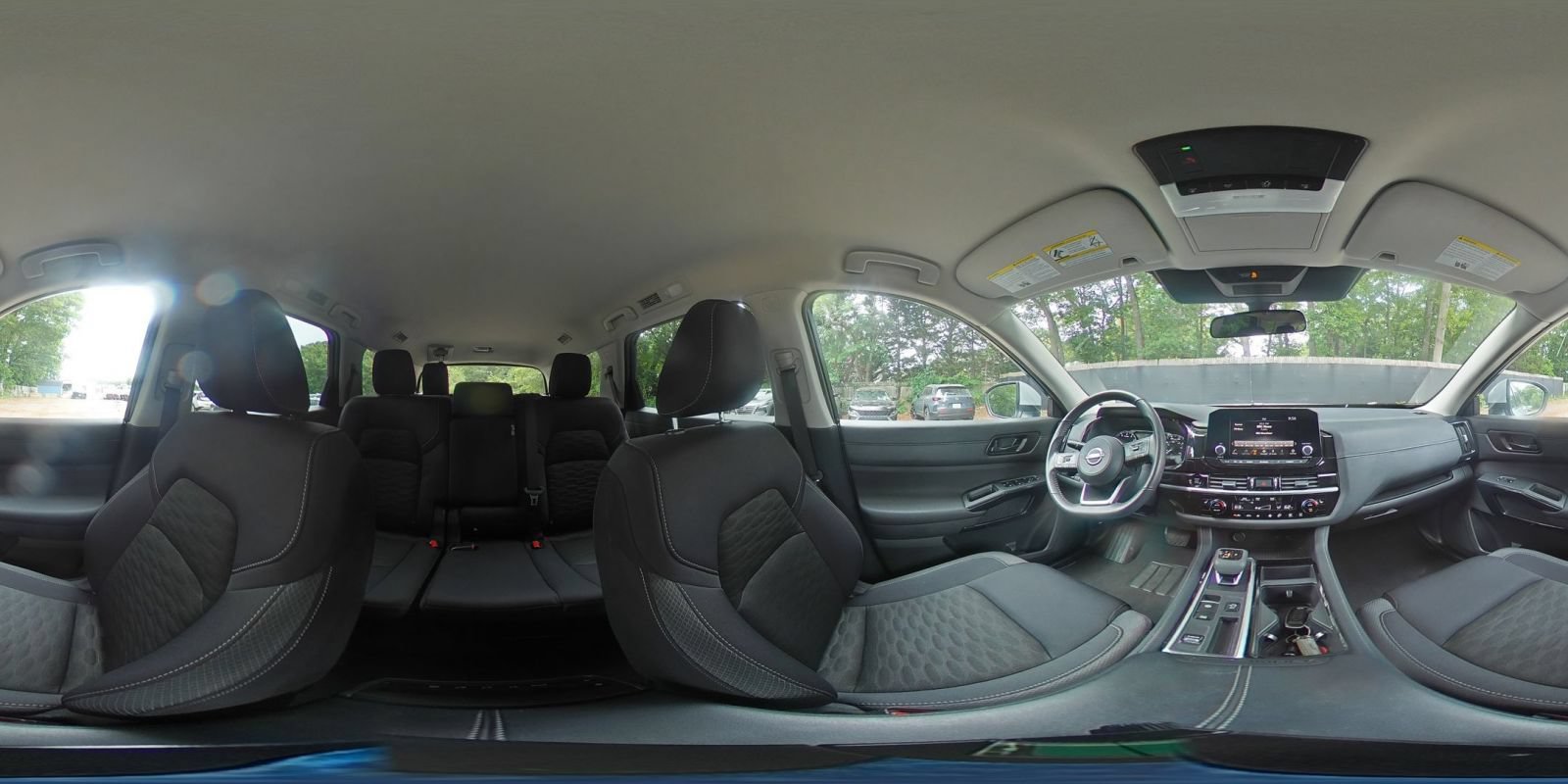 Used 2025 Nissan Pathfinder SV FWD image 45