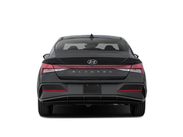 Used 2024 Hyundai Elantra SEL FWD image 8