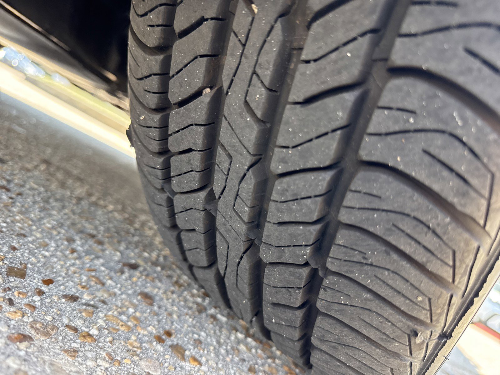 Used 2024 Toyota Corolla LE w/ LE Convenience Package image 6