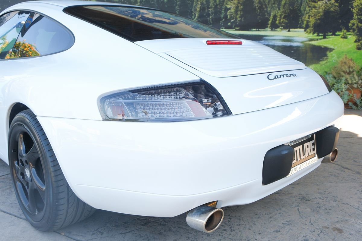 Used 1999 Porsche 911 Carrera RWD image 36