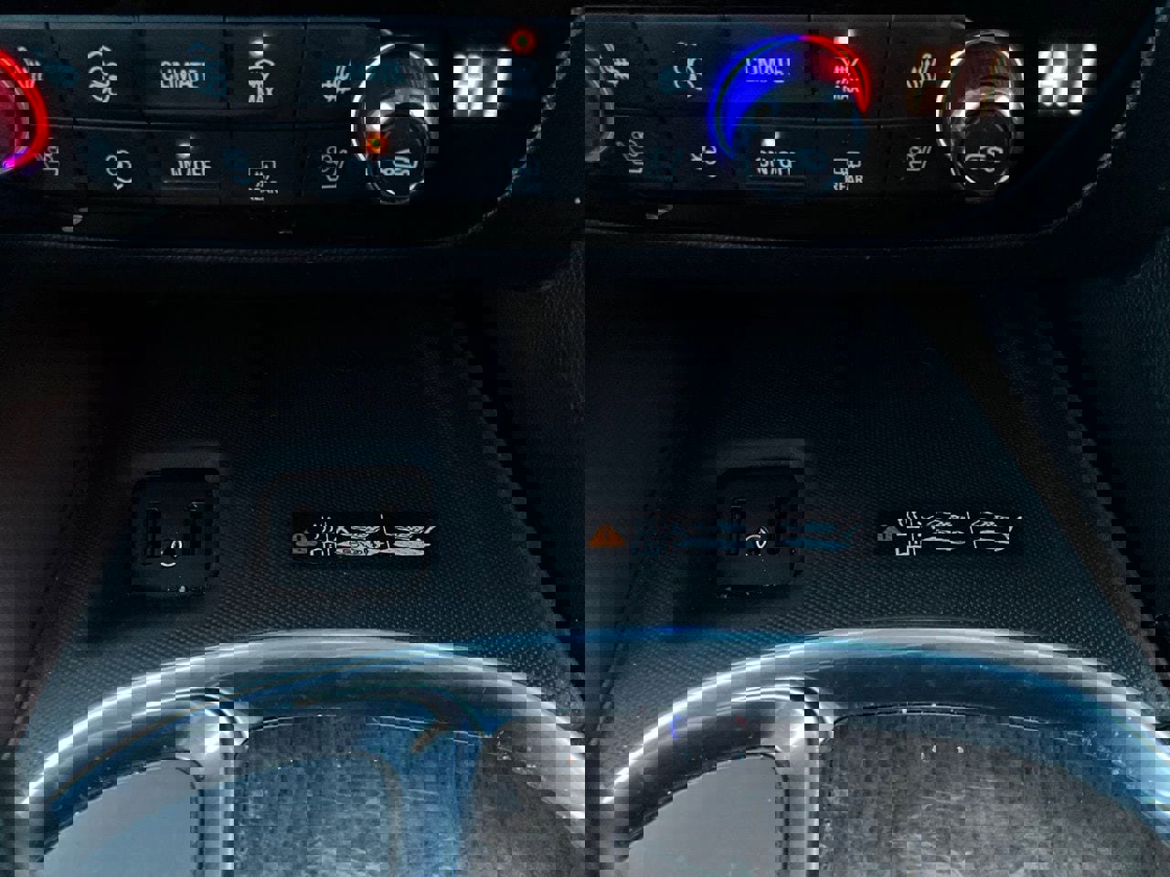 Used 2018 Buick Enclave Avenir w/ Avenir Technology Package image 30