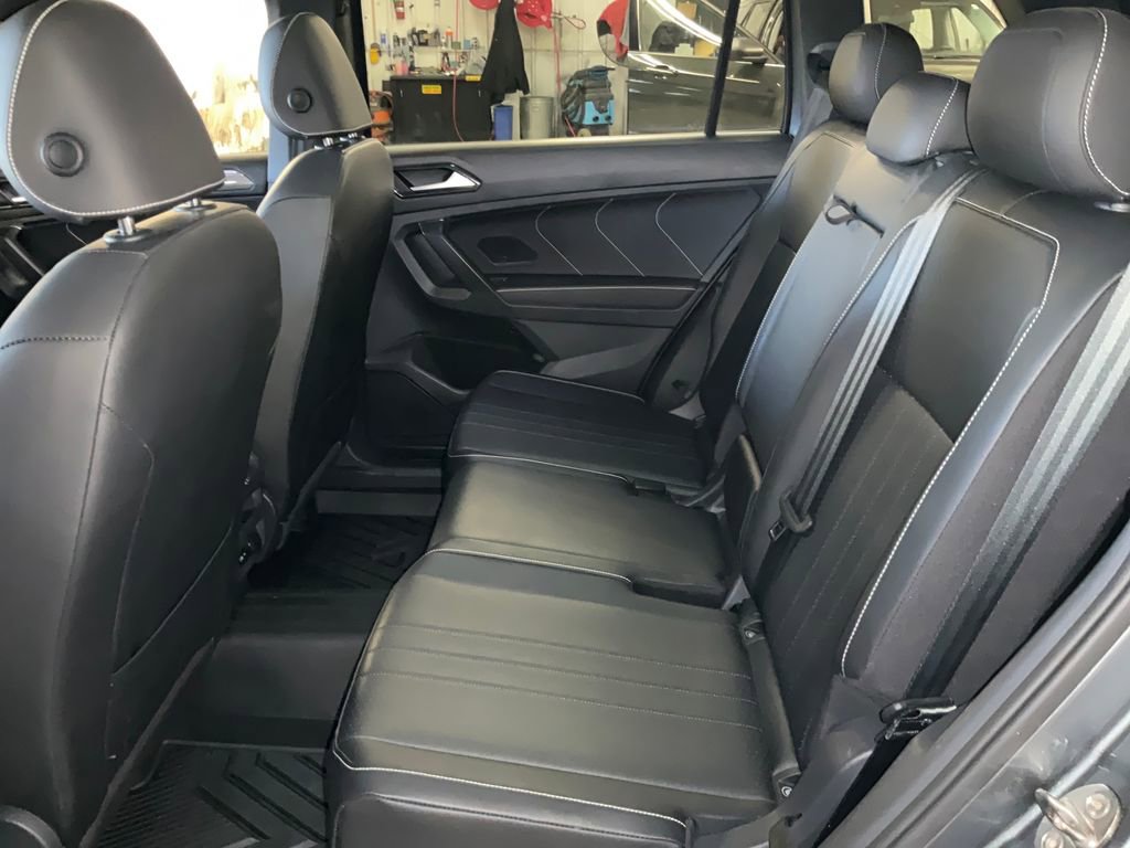 Used 2022 Volkswagen Tiguan SE R-Line AWD/4WD image 27