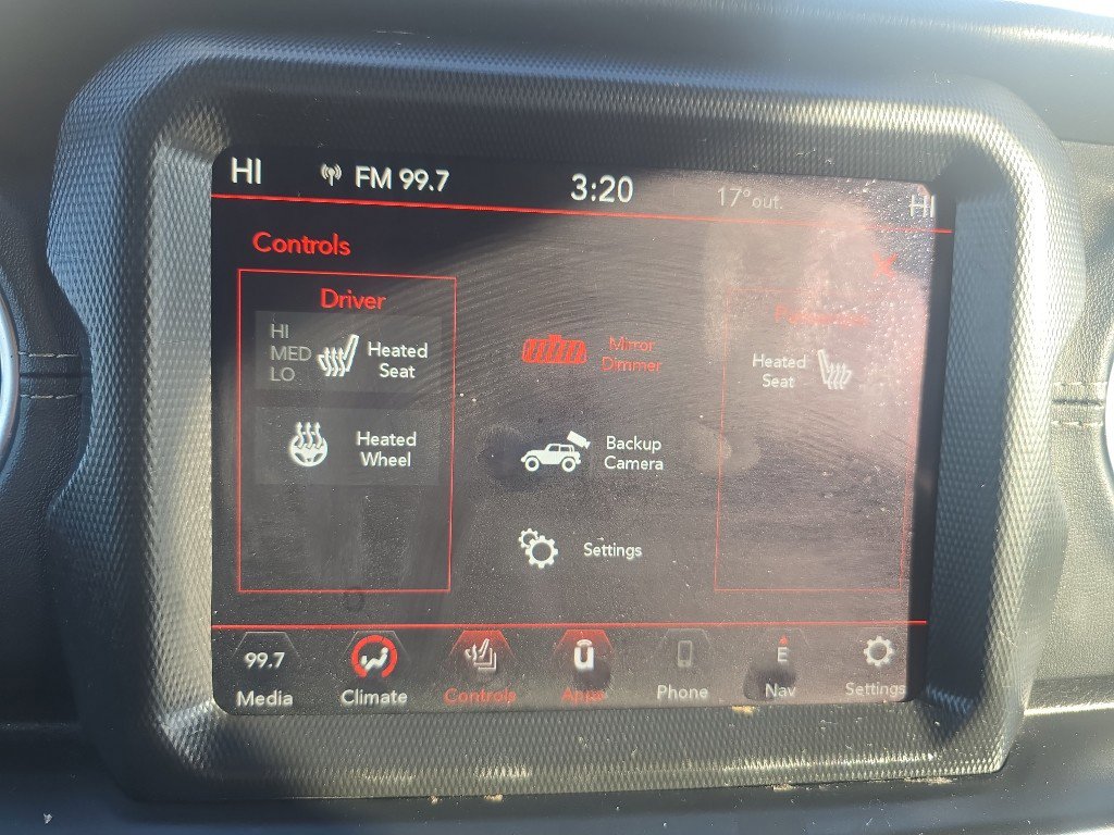 Used 2022 Jeep Wrangler Unlimited Sahara w/ Cold Weather Group image 34