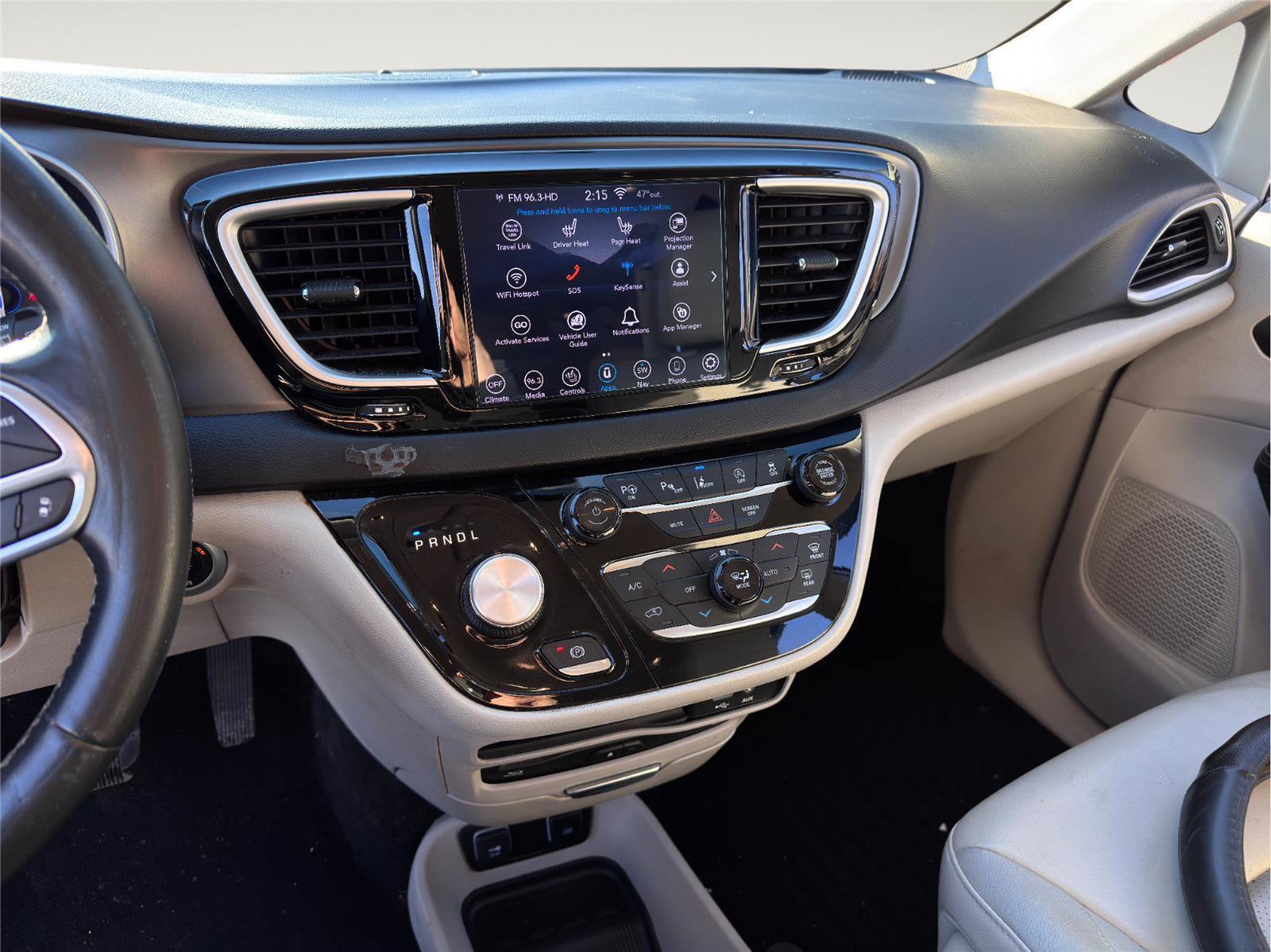 Used 2020 Chrysler Pacifica Touring-L Plus image 13