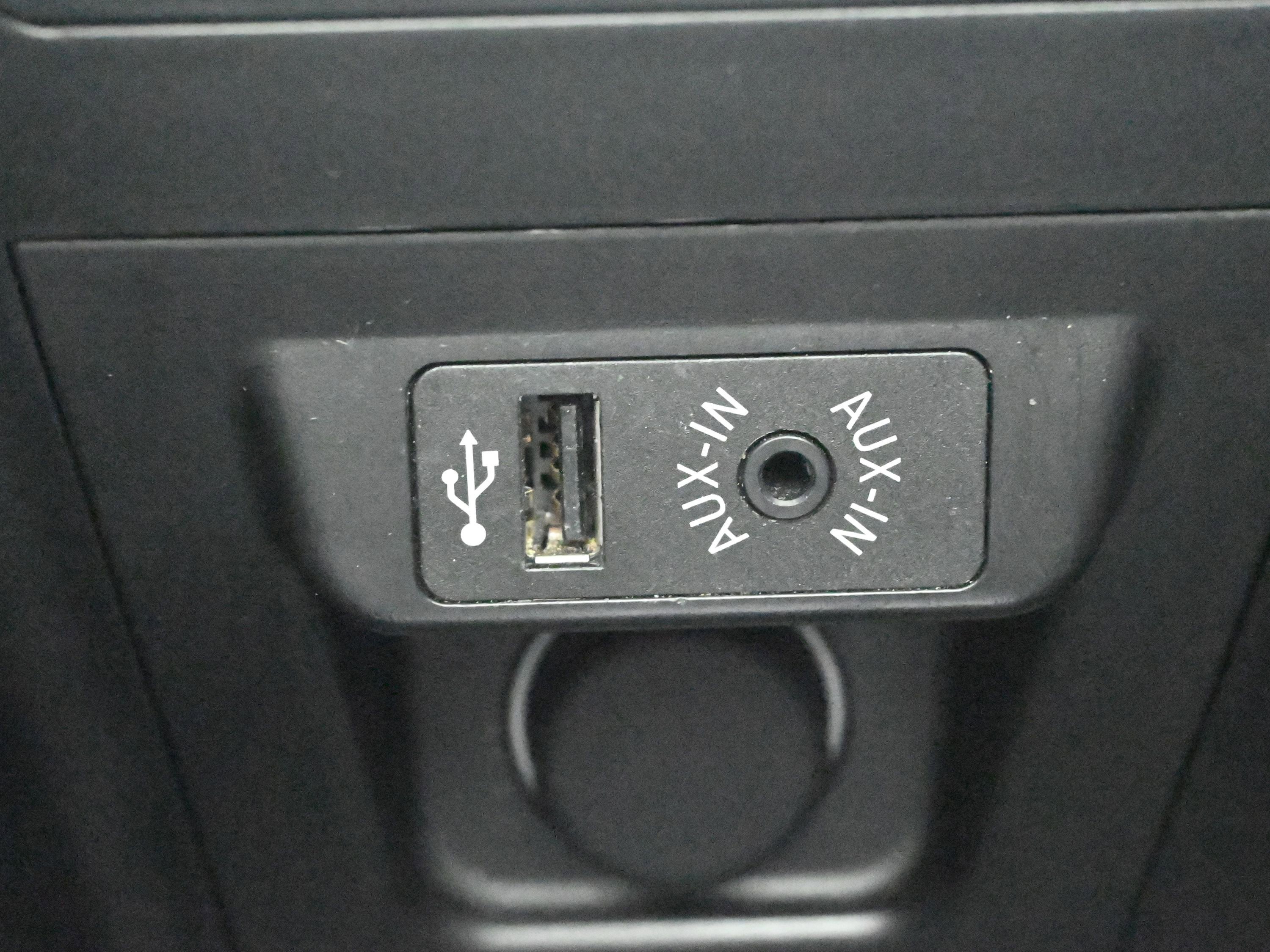 Used 2017 BMW X5 xDrive50i image 19