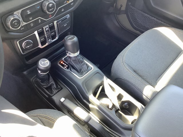 New 2025 Jeep Gladiator Sport AWD/4WD image 18