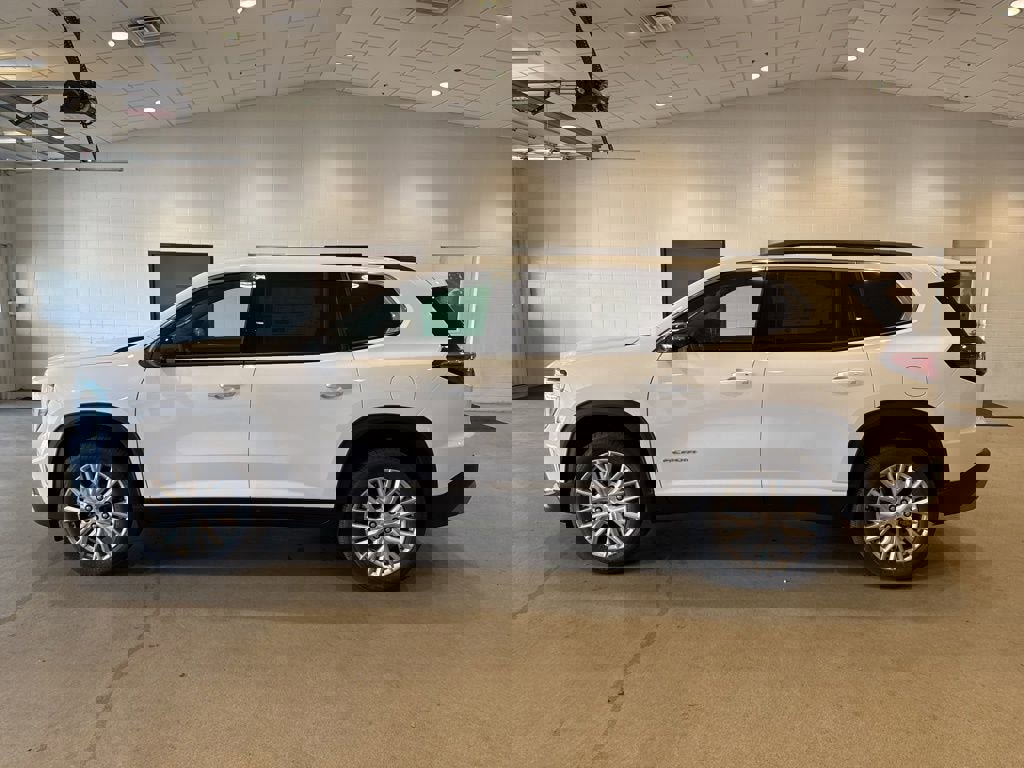 New 2025 GMC Acadia Elevation w/ Elevation Premium Package