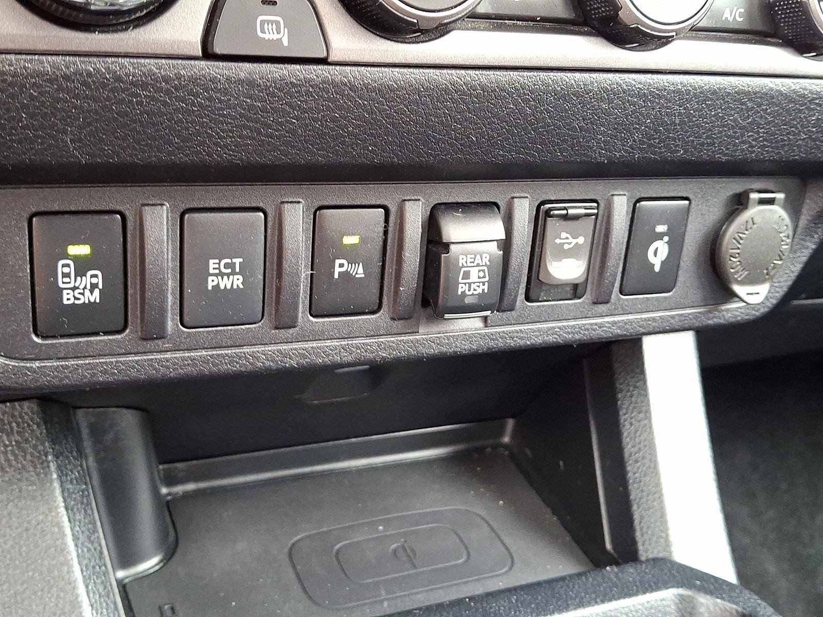Used 2019 Toyota Tacoma TRD Off-Road AWD/4WD image 24