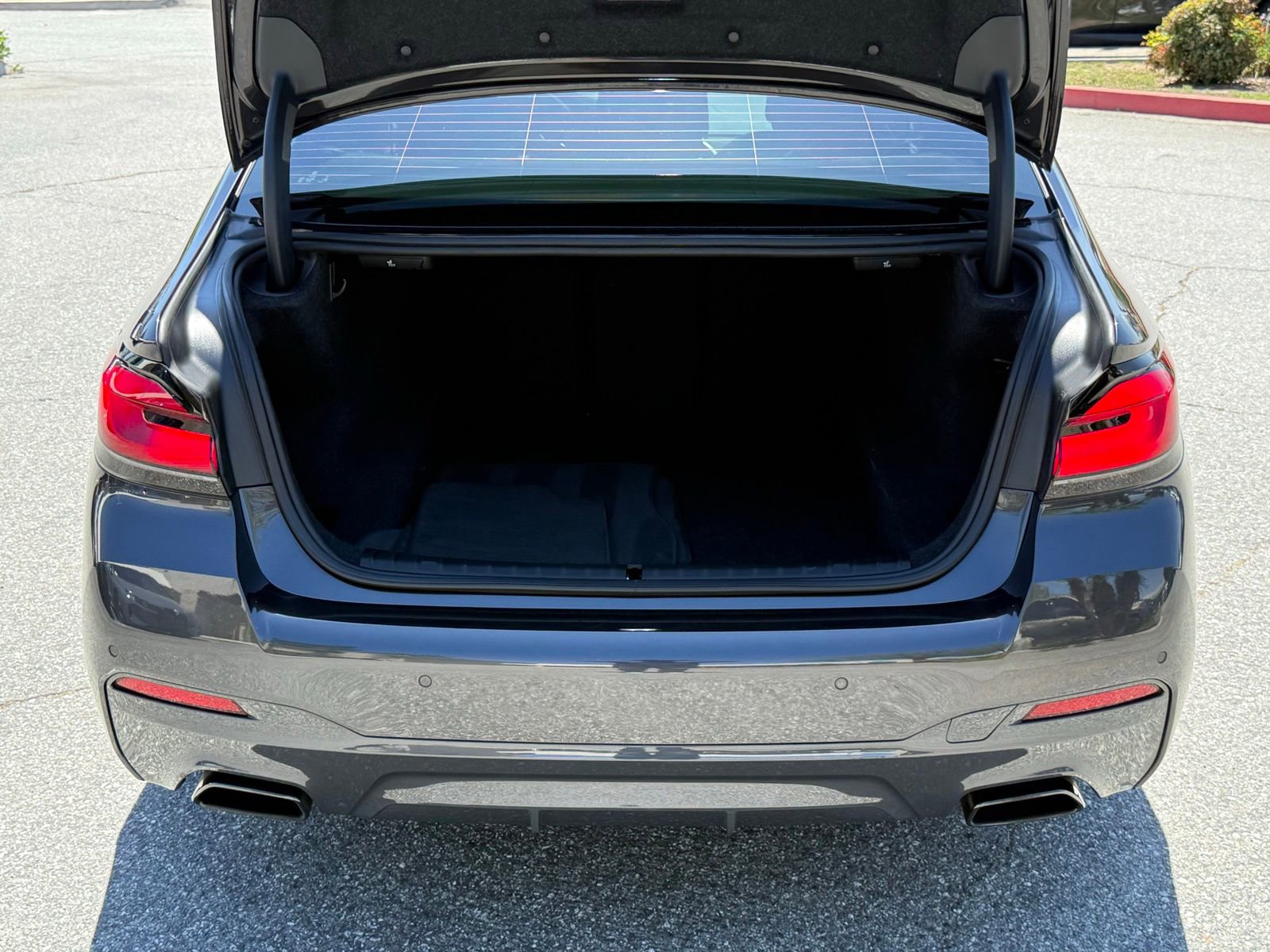 Certified 2023 BMW 540i w/ M Sport Package RWD image 16