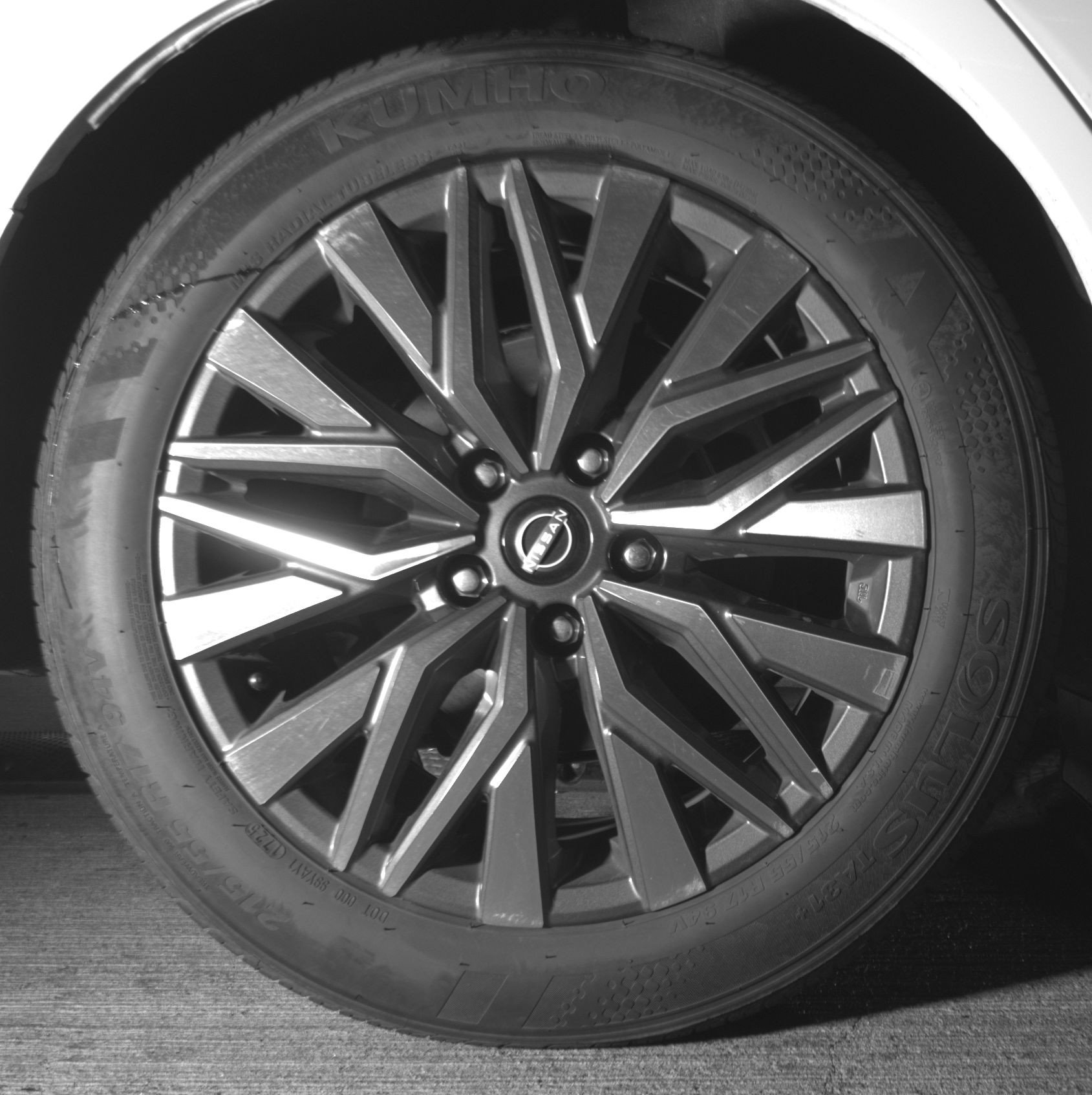 Used 2025 Nissan Altima 2.5 SV FWD image 15