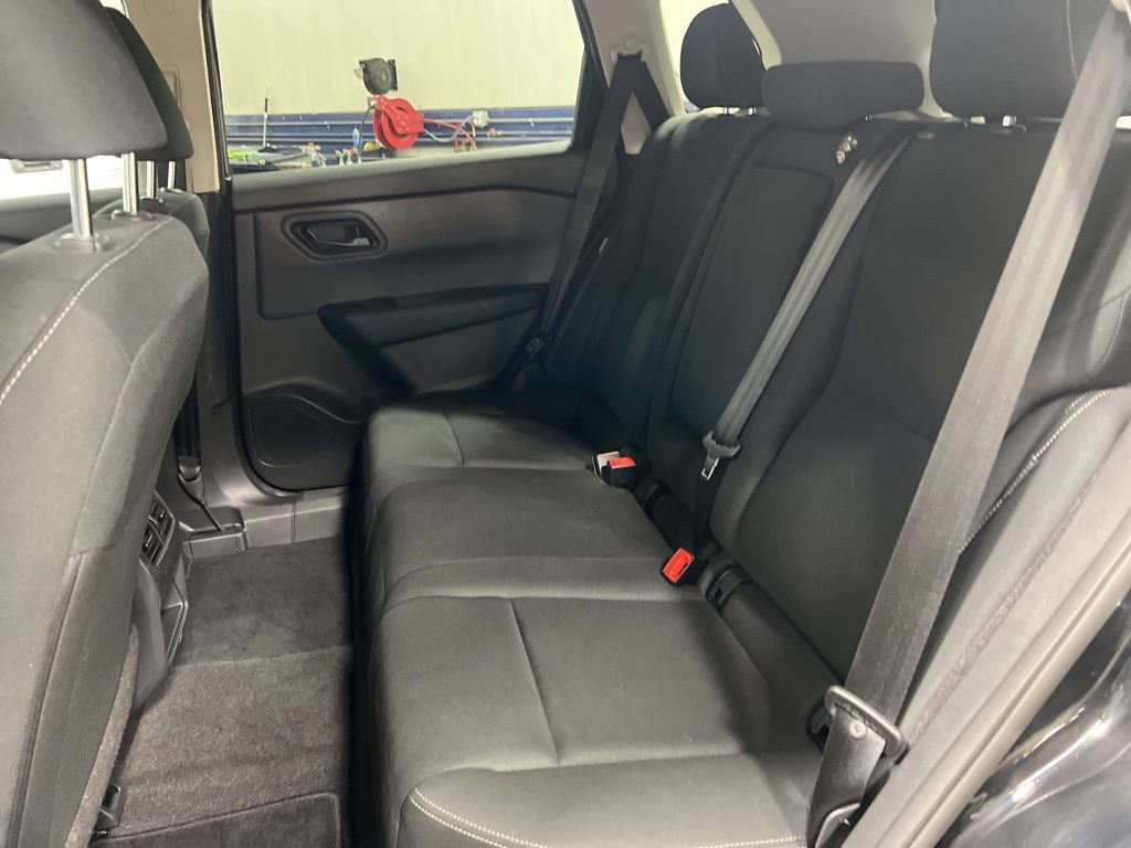 Used 2024 Nissan Rogue S image 13