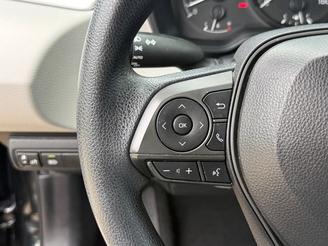 Used 2020 Toyota Corolla L FWD image 14