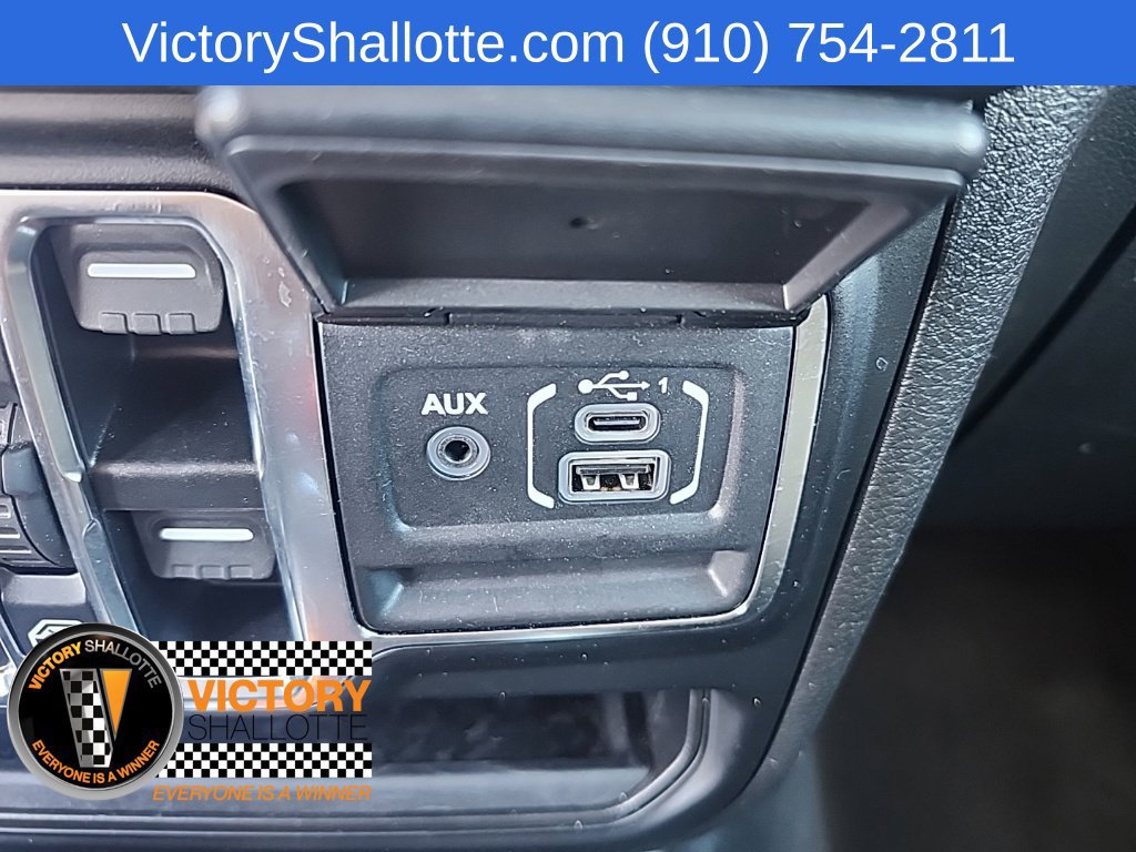 Used 2025 Jeep Wrangler Unlimited Sport AWD/4WD image 8